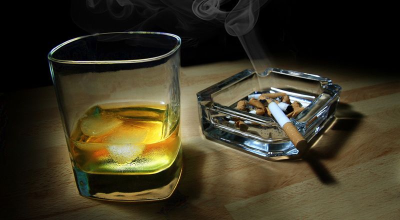 Цигарите и алкохолът – митове и факти
